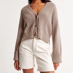 Abercrombie & Fitch Cardigan